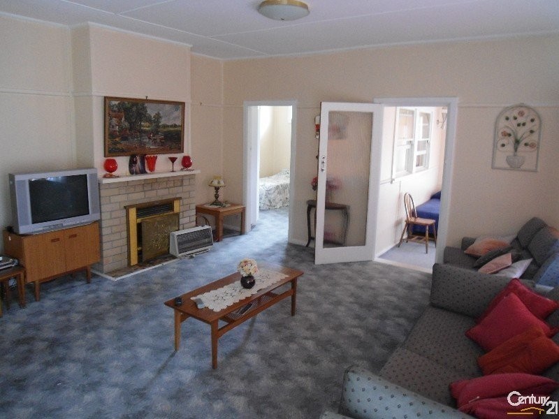 12 McMillan Rd, Narooma NSW 2546