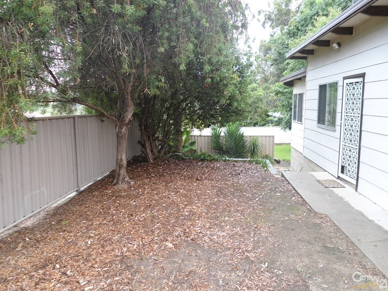 4 Laidley St, Bodalla NSW 2545