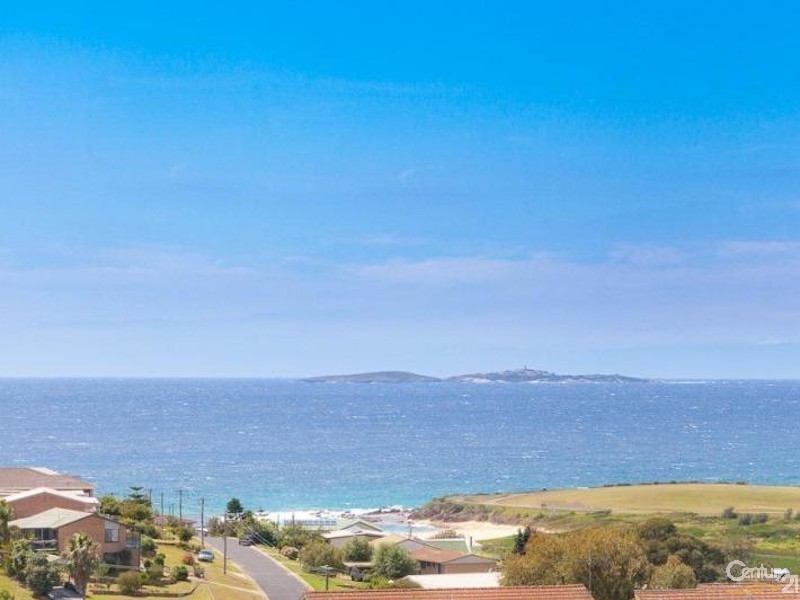 11 Dawn Parade, Kianga NSW 2546