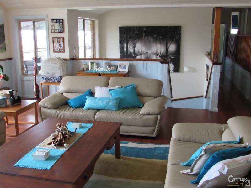 11 Dawn Parade, Kianga NSW 2546