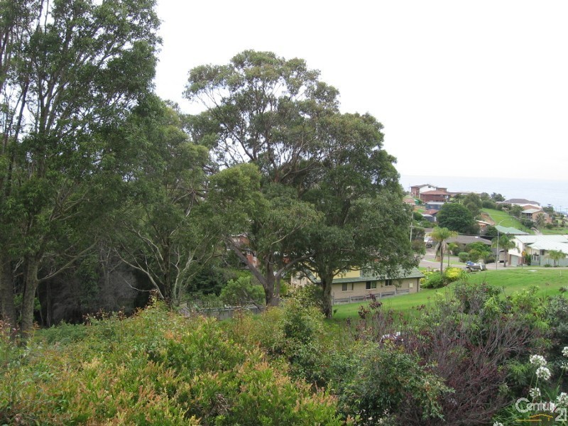 11 Dawn Parade, Kianga NSW 2546