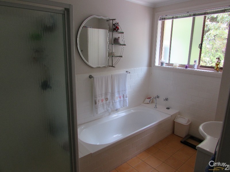 11 Dawn Parade, Kianga NSW 2546