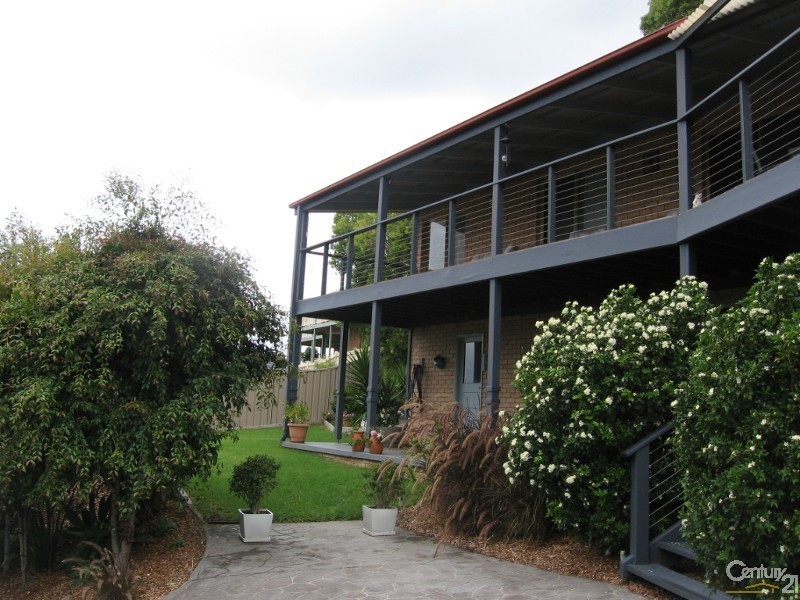 11 Dawn Parade, Kianga NSW 2546