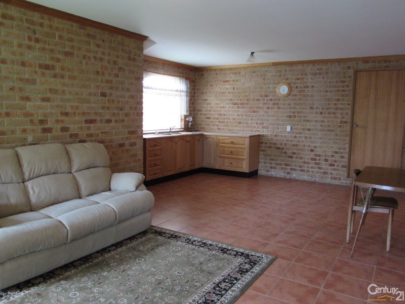 9 Harrison Street, Dalmeny NSW 2546