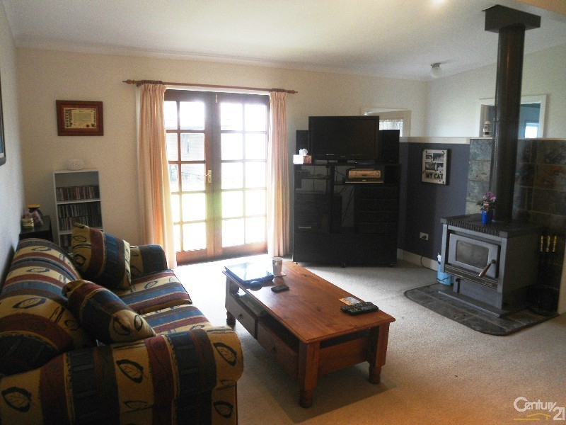 3 Bank Street, Cobargo NSW 2550