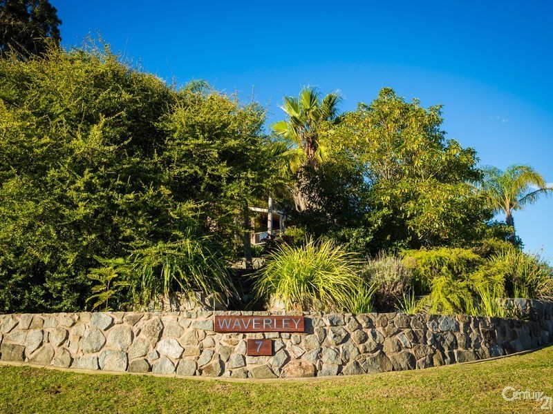 7 Alexander Place, Narooma NSW 2546