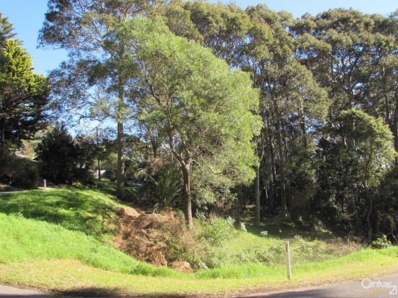 11 Barker Parade, Narooma NSW 2546