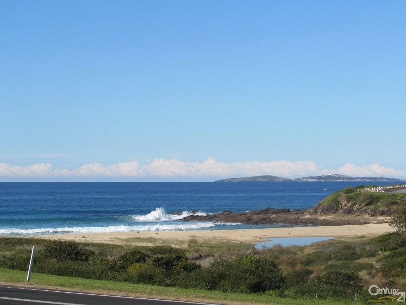 105 Dalmeny Drive, Kianga NSW 2546