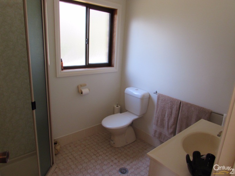 24 Brown Close, Moruya Heads NSW 2537