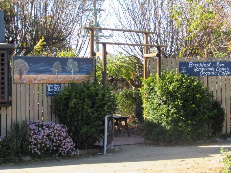 160 Princes Highway (Blue Earth Cafe), Bodalla NSW 2545