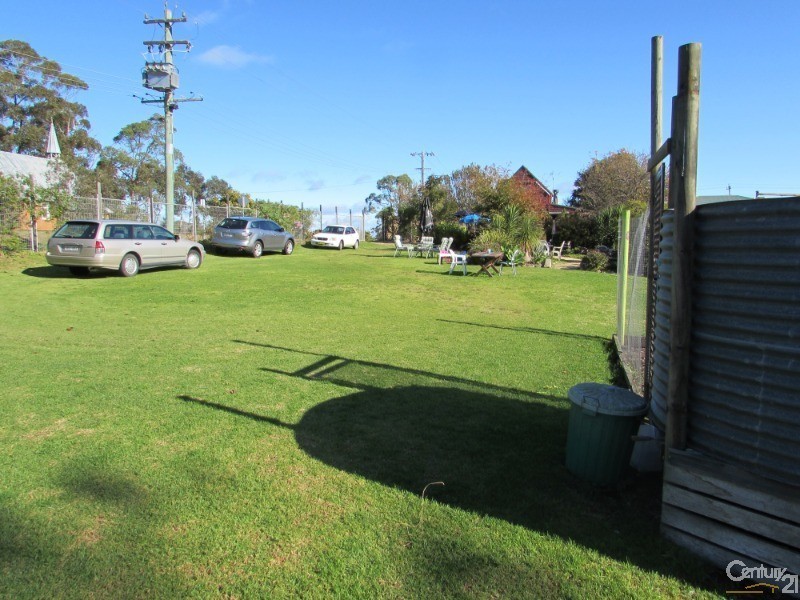 160 Princes Highway (Blue Earth Cafe), Bodalla NSW 2545