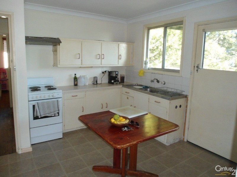 14  Hoyer Street, Cobargo NSW 2550