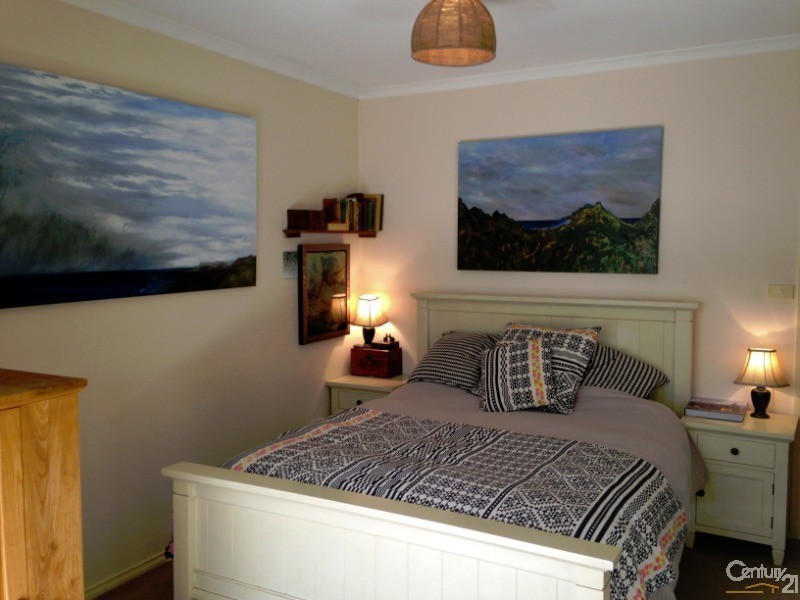 19 Kookaburra Place, Bodalla NSW 2545