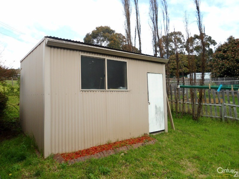4 Bega Street, Cobargo NSW 2550