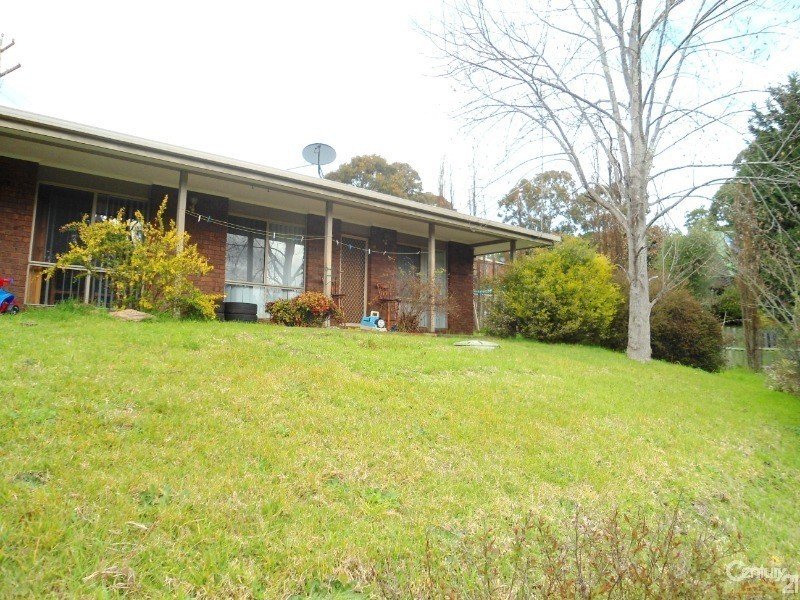 4 Bega Street, Cobargo NSW 2550