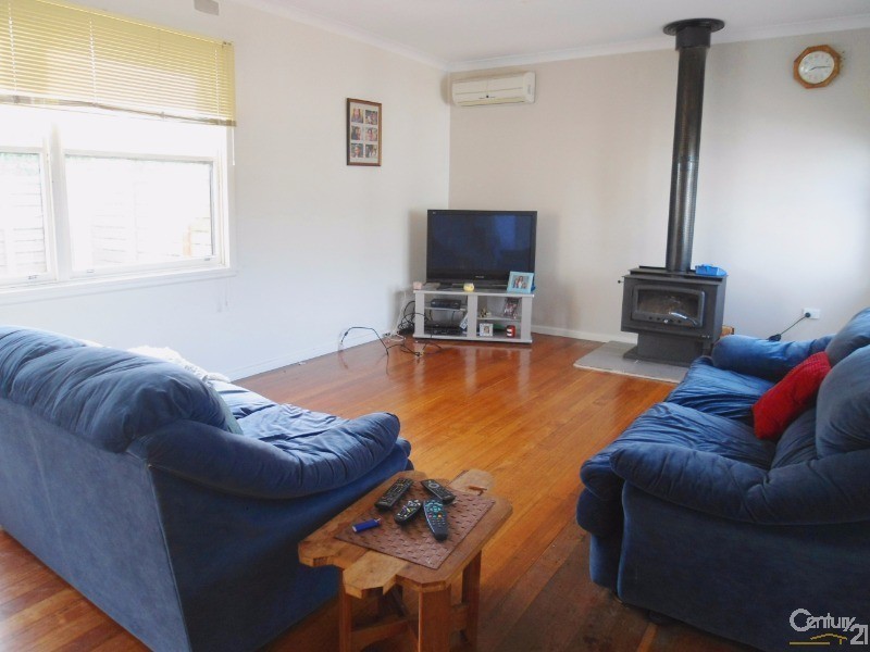 11 Cobargo Bermagui Rd, Cobargo NSW 2550