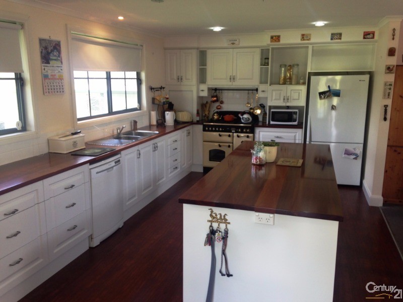 6 Kingfisher Place, Bodalla NSW 2545