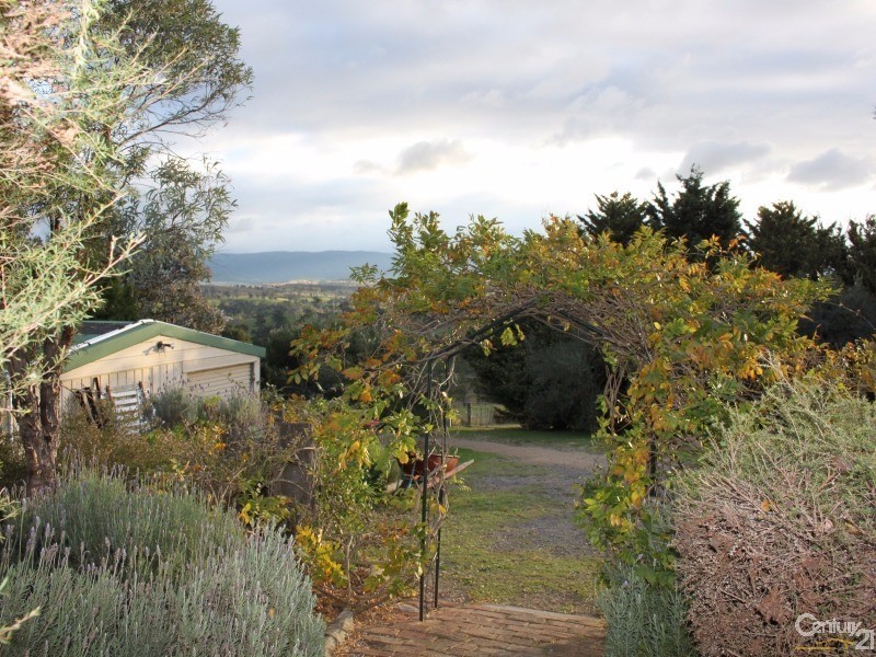 42 Batemans Road, Morans Crossing NSW 2550