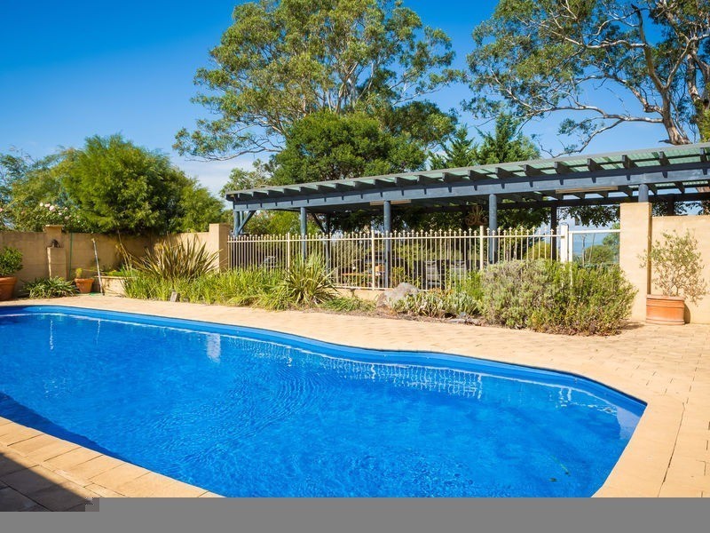 42 Batemans Road, Morans Crossing NSW 2550