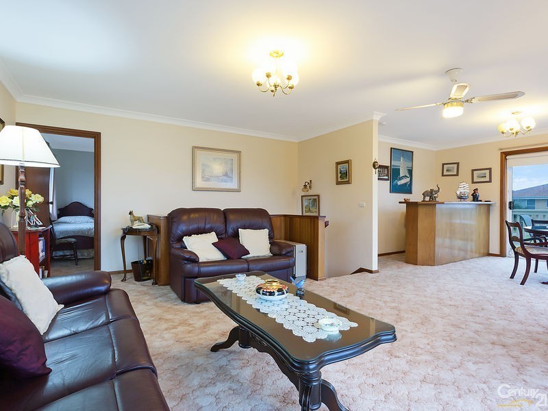 130 Noble Parade, Dalmeny NSW 2546