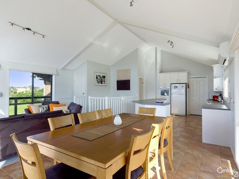 52 Noble Parade, Dalmeny NSW 2546