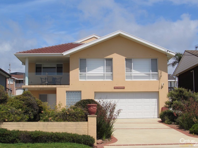 79 Dalmeny Drive, Kianga NSW 2546