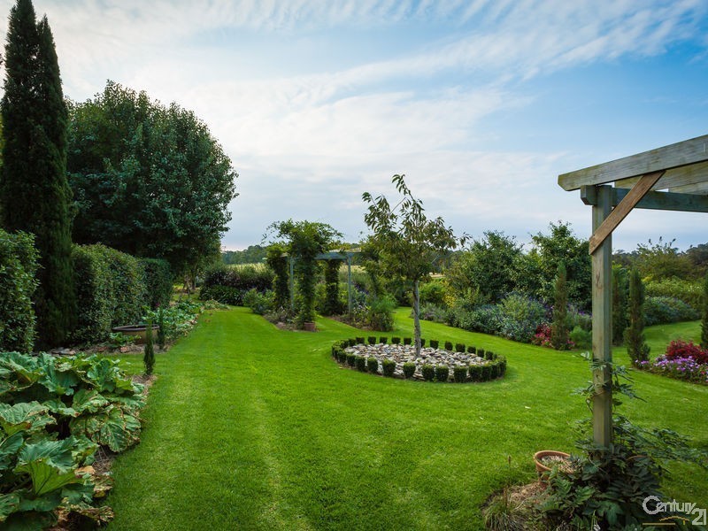 59 Princes Highway, Bodalla NSW 2545