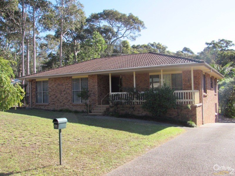 11 Eucalyptus Drive, Dalmeny NSW 2546