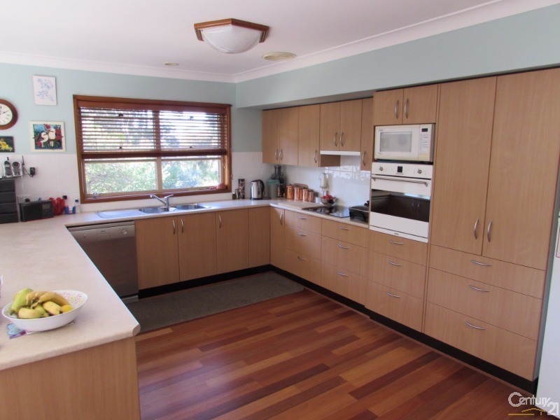 11 Eucalyptus Drive, Dalmeny NSW 2546