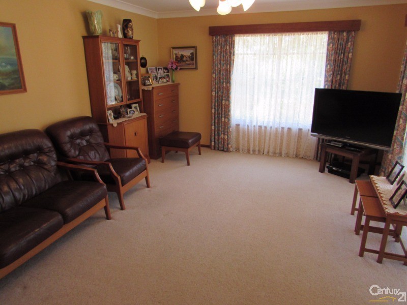 11 Eucalyptus Drive, Dalmeny NSW 2546