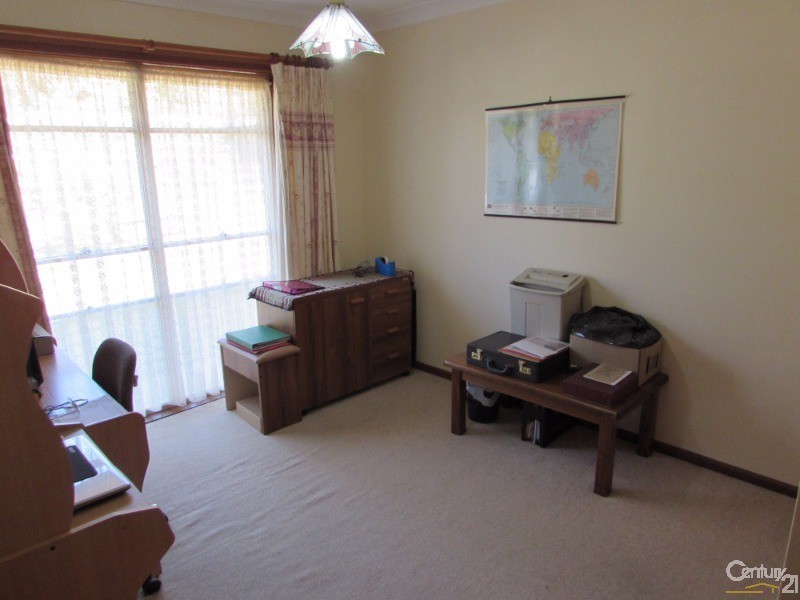 11 Eucalyptus Drive, Dalmeny NSW 2546