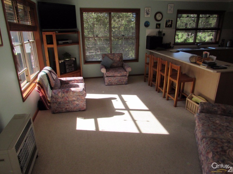 11 Eucalyptus Drive, Dalmeny NSW 2546