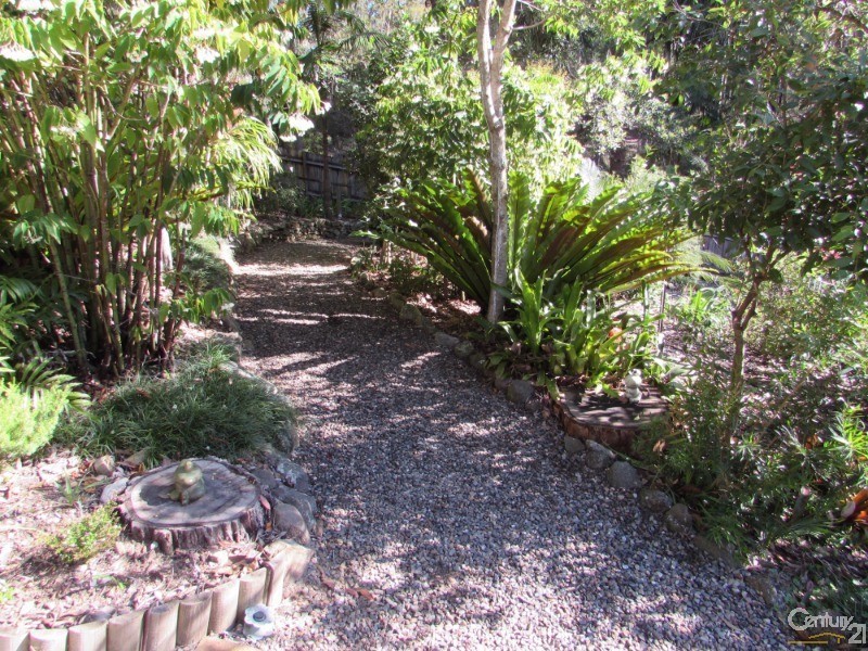 11 Eucalyptus Drive, Dalmeny NSW 2546