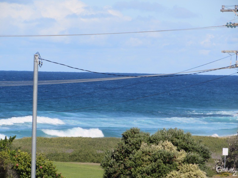 4  Amhurst Street, Dalmeny NSW 2546