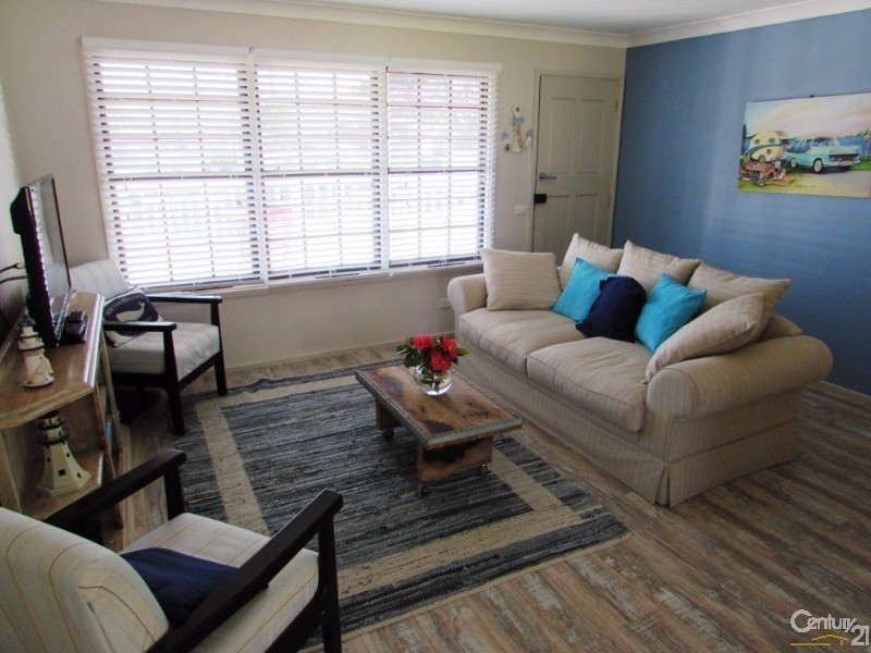 4  Amhurst Street, Dalmeny NSW 2546