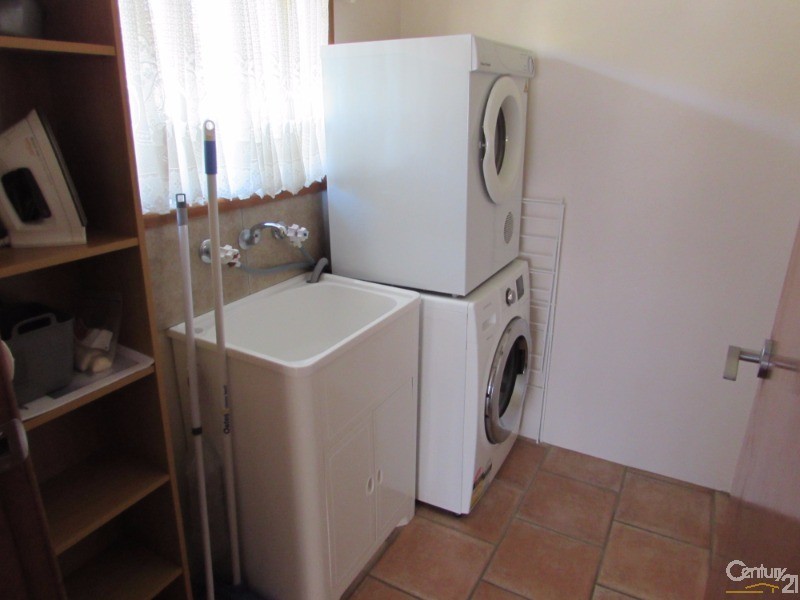 31 Sunset Boulevard, Kianga NSW 2546