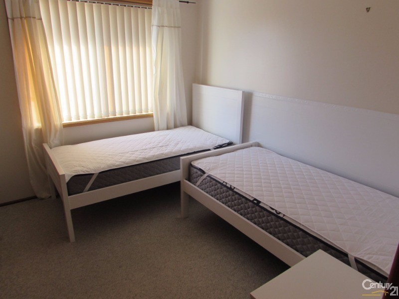 31 Sunset Boulevard, Kianga NSW 2546