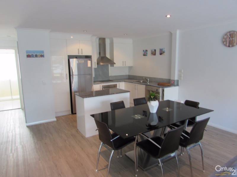 6/4 Princes HIghway (Boardwalk Apts), Narooma NSW 2546