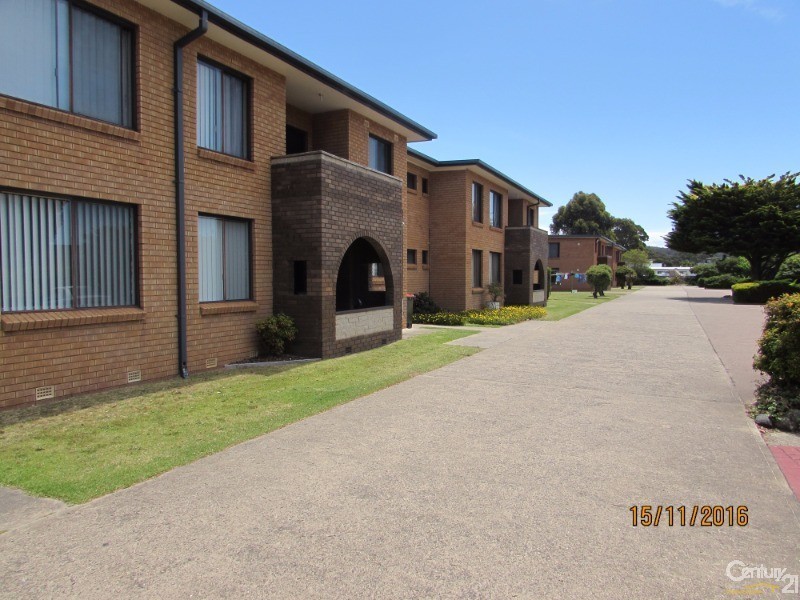 16/16 McMillan Rd, Narooma NSW 2546