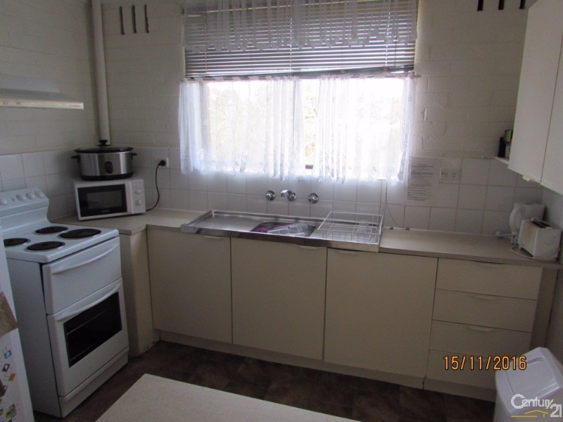 16/16 McMillan Rd, Narooma NSW 2546