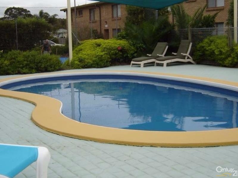 16/16 McMillan Rd, Narooma NSW 2546