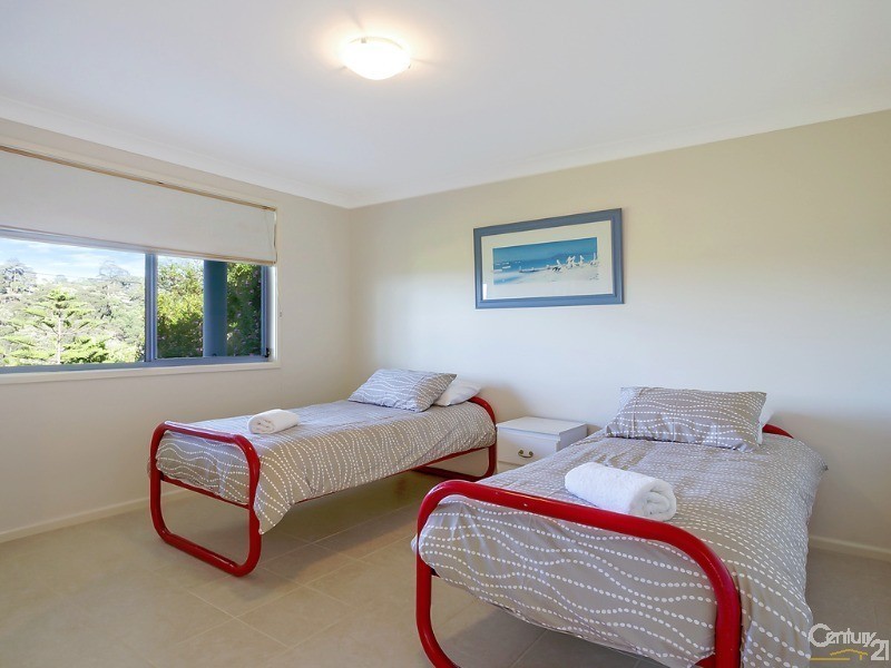 20 Sunnyside Crescent, Kianga NSW 2546