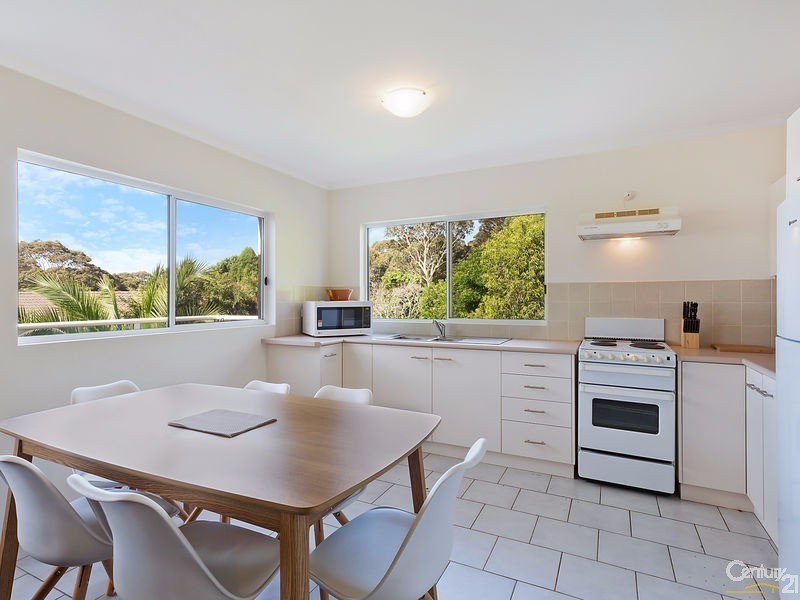 2/5 Angle Street, Narooma NSW 2546