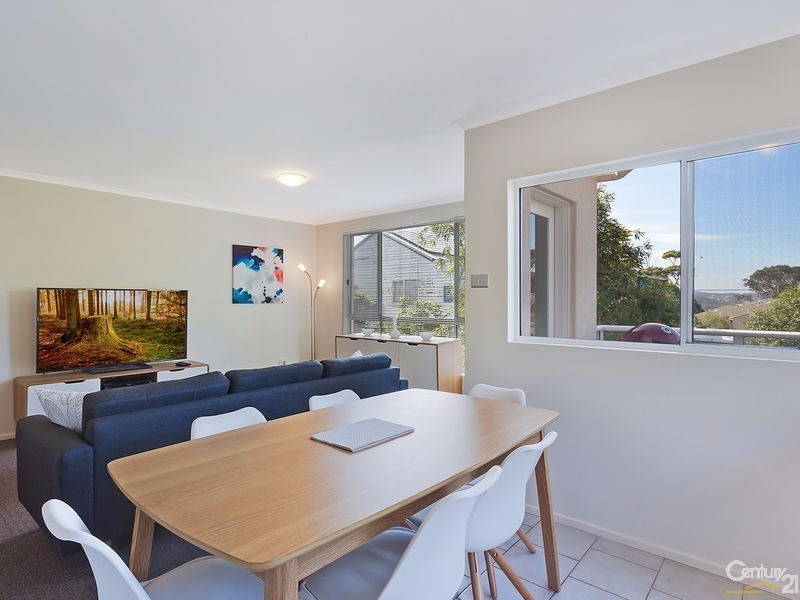 2/5 Angle Street, Narooma NSW 2546