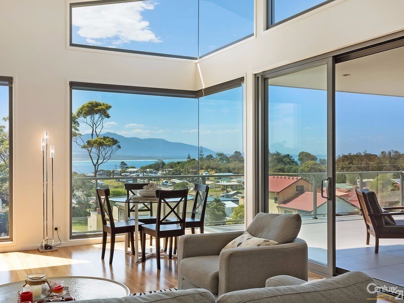 6 Murunna Street, Bermagui NSW 2546