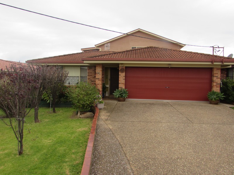 18 Sunset Boulevard, Kianga NSW 2546