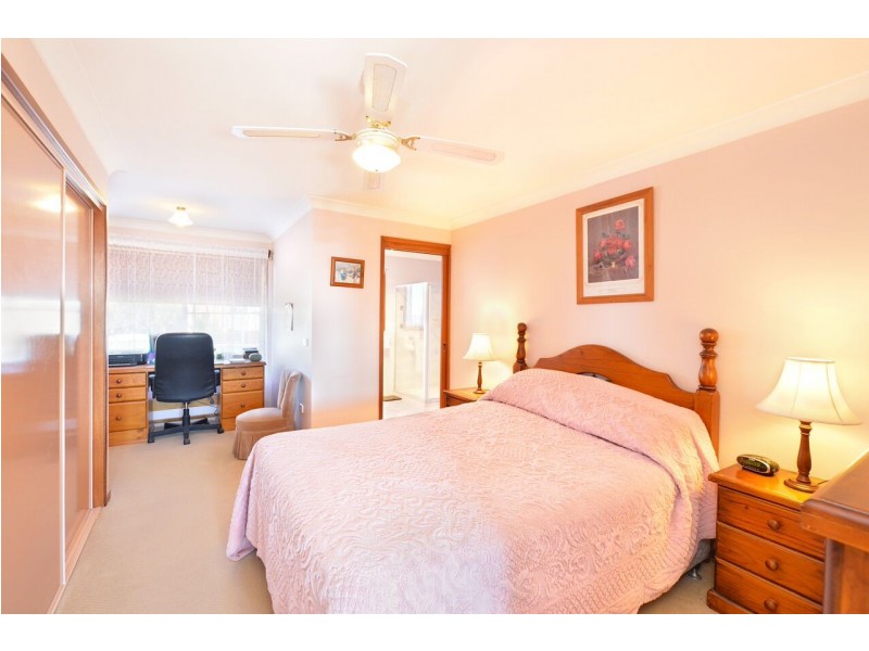 18 Sunset Boulevard, Kianga NSW 2546