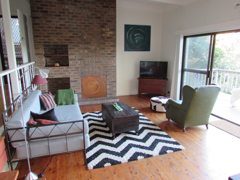 11 Flower Cct, Akolele NSW 2546