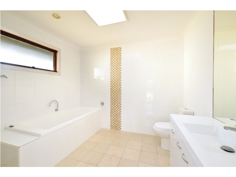 6 Poole Parade, Mystery Bay NSW 2546