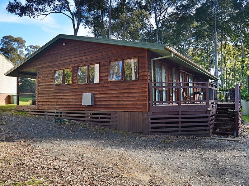 6 Poole Parade, Mystery Bay NSW 2546